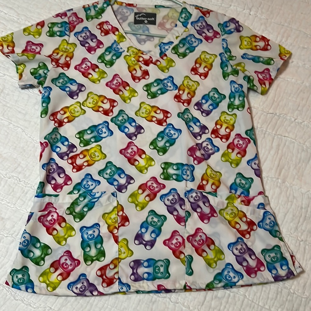Gummy bear scrub top
